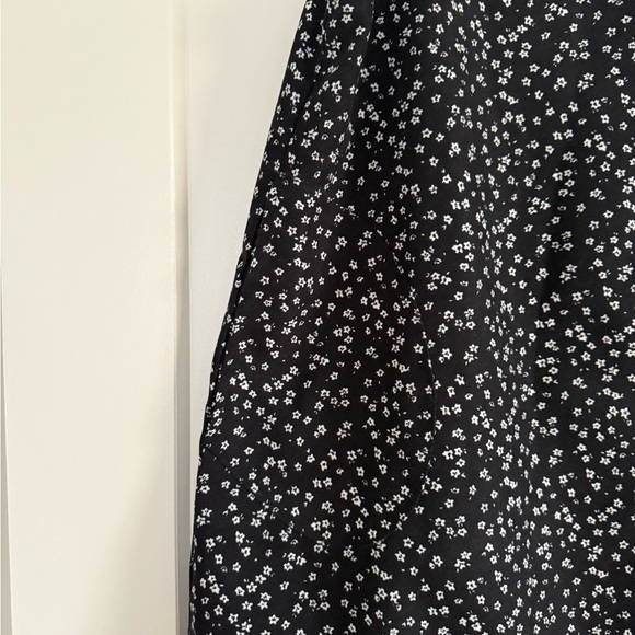 Love Olive Co black and white overall dress size xs - Picture 4 of 6